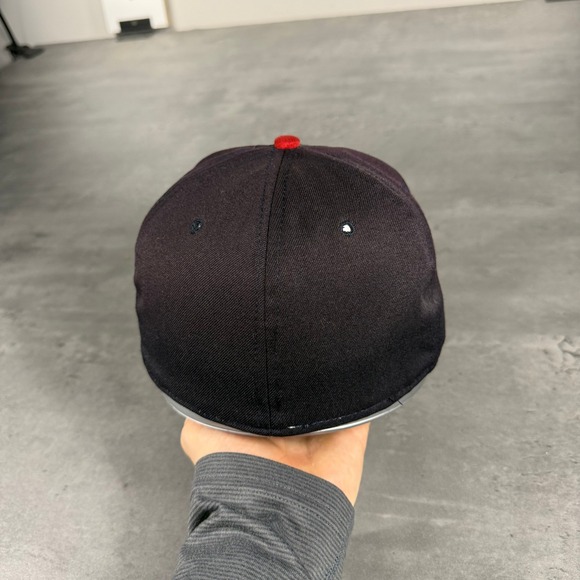 Vintage Milwaukee Braves Hat Roman Pro 7 1/4 Navy Red Sun Faded Fitted Cap MLB - Picture 4 of 7